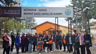 Kütahya Murat Dağı’nda kadın AFAD gönüllülerinden etkinlik dolu kamp