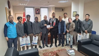 Uluslararası Cevat Ülger AİHL Öğrencileri Filistin İçin Hayır Panayırı Düzenledi