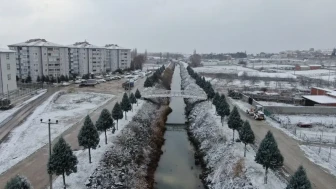 İnönü’de Mevsimin İlk Karı Sevinçle Karşılandı