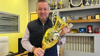 Hem makam odasında hem toprak etaplarda: Adnan Evren Olcay'ın iki farklı pistte süren yolculuğu