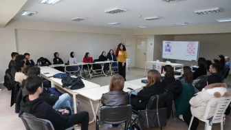 Tepebaşı Belediyesi Gençlik Merkezleri'nde Bilinçli Atölye Çalışmaları Sürüyor