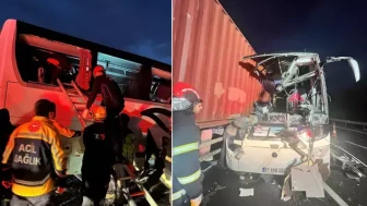 Yolcu Otobüsü Tıra Arkadan Çarptı: 7 Ölü, 11 Yaralı!