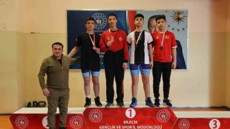 Genç Sporcular Güreş ve Yüzme Branşlarında Hünerlerini Sergiledi