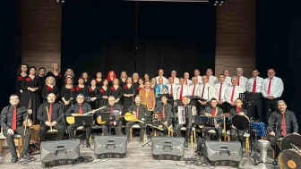 Eskişehir’de Türk Halk Müziği Konseri Türküseverleri Buluşturdu