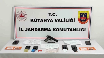 Jandarmadan Siber Dolandırıcılara Darbe: 3 İlde Operasyon