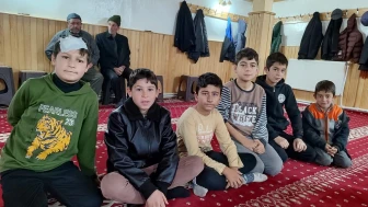 Şuhut’ta Sabah Namazı Buluşması Yoğun Katılımla Gerçekleşti