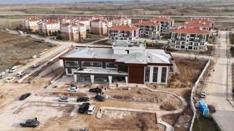 Çavdarhisar’a Yeni Hastane: Vali Işın Çalışmaları Yerinde İnceledi