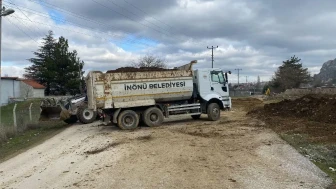 İnönü’de Çevre Düzenleme ve Altyapı Çalışmaları Sürüyor