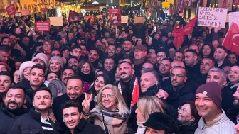 Eskişehir’de mitinge yoğun ilgi