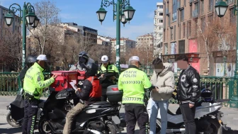 Eskişehir'de trafik denetiminde binlerce araç kontrol edildi