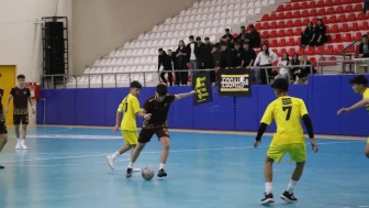 Porsuk Spor Salonu'nda Futsal Coşkusu!