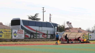 Takım Otobüsü Üzerinden Taktik Verdi