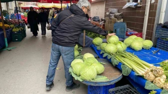 Eskişehir Pazarında Esnaf Ramazan'da Alışverişin Düşmesinden Şikayetçi