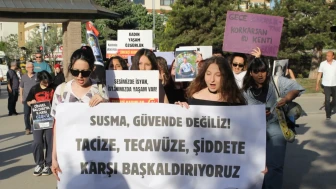 Osmangazi Üniversitesi Önünde Öğrencilerden Şiddete Karşı Tepki: “Güvende Değiliz!”