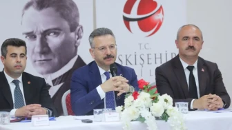 Vali Aksoy, Mihalıççık’ta muhtarlarla bir araya geldi