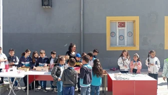 Eskişehir'deki 'Minik Girişimciler Pazarı' Rüzgâr Gibi Esti!