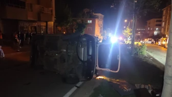 Eskişehir’de İki Otomobil Çarpıştı 5 Kişi Yaralandı
