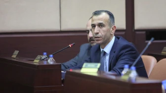 Başkan Ahmet Dönmez’den sokak hayvanları düzenlemesiyle ilgili açıklama: "Belediyelerimizin toplama dışında başka bir görevi bulunmamaktadır"