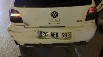 Erenköy’de plakası düşen araç kaza sonrası kaçtı