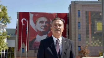 Tepebaşı Belediye Başkanı Ahmet Ataç 1 Mayıs İşçi Bayramını Kutladı