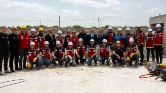 Eskişehir’de öğretmenlere depremde arama kurtarma eğitimi verildi