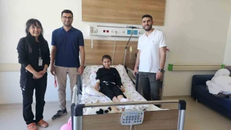 Eskişehir'de mide ağrısı ile gittiği hastanede minik kızın midesinden devasa bir saç yumağı çıktı