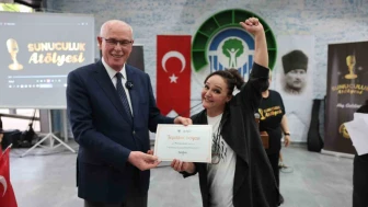 Odunpazarı Belediyesi Sunuculuk Atölyesi’nden mezuniyet coşkusu