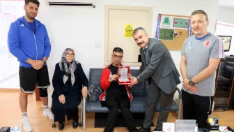 Paralimpik Milli Sporcu Mehmet Bakır Eğilmez’e anlamlı ziyaret