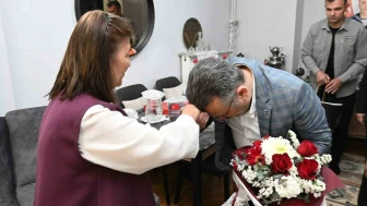 Vali Aksoy’dan Anneler Günü’nde şehit annesine ziyaret