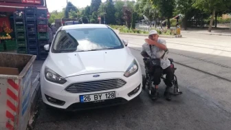 Engelli Vatandaş Araç Engelini Aşamadı