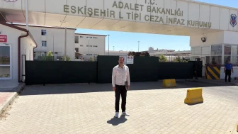 CHP Eskişehir’den Barış Kılıç’a Destek Ziyareti: “Hukuksuzluğa teslim olmayacağız”