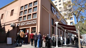 “Eskişehir Kent Lokantası yeni adresinde: Sıcak yemek desteği sürüyor”
