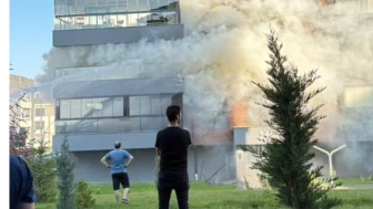 Site Dairesinde Yangın Paniği: 2 Kişi Dumandan Etkilendi