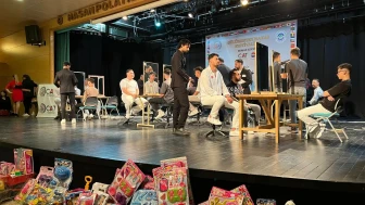 “Gülümseten Makas Festivali”nde Hem Kuaförler Yarıştı Hem Oyuncaklar Toplandı
