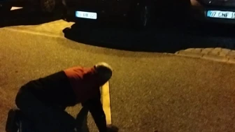 Araçların İçine Sızan Fareler Korkuttu, Sopalarla Av Başladı