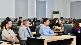 Macar Akademisyenlerden Bilecik’te Yapay Zekâ Dersi