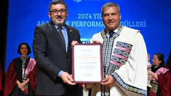 Rektör Kaplancıklı’ya Akademik Üstün Başarı Ödülü