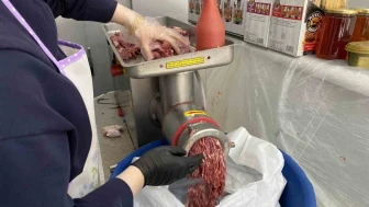 Bayramda Kıyma Çektirirken Sağlığı Tehdit Eden Yanlışlar ve Öneriler