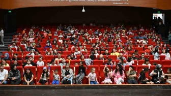 Odunpazarı Belediyesi Tiyatrosu, Kırşehir’de minik kalplere dokundu