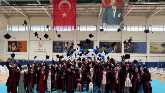 KSBÜ Tavşanlı Sağlık Hizmetleri MYO’da Mezuniyet Töreni Gerçekleşti