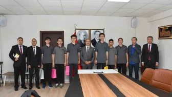 Eskişehirli Öğrenciler MEB Robot Yarışması’nda Dünya Dereceleriyle Döndü