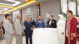 Vali Işın Genç Çiftin Mutluluğuna Ortak Oldu