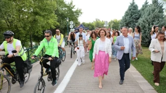 Eskişehir’de Velespit Parkı Törenle Açıldı: “Çevreci ve Sürdürülebilir Ulaşım Politikamızı Sürdüreceğiz”
