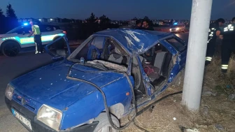 İtfaiye Seferber Oldu: Eskişehir’de Araç İçinde Sıkışan 2 Kişi Kurtarıldı
