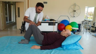 Tepebaşı Belediyesi’nden Alzheimer Hastalarına ve Engelli Bireylere Fizyoterapi Desteği