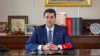 DP Genel Başkanı Gültekin Uysal’dan 15 Temmuz Mesajı: “Darbelerin Panzehiri Otorite Değil, Derin Demokrasi”