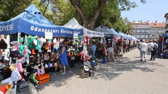 Odunpazarı Belediyesi’nden Kadın Emeğine Destek: El Emeği Ürünler Hicri Sezen Meydanı’nda Eskişehirlilerle Buluştu