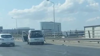 Eskişehir’de köprü üstünde trafik kazası: Kamyon ile otomobil çarpıştı