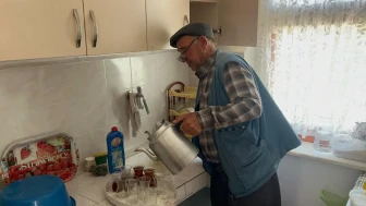 Köylülerden Yangınla Mücadele Eden Ekiplere Destek
