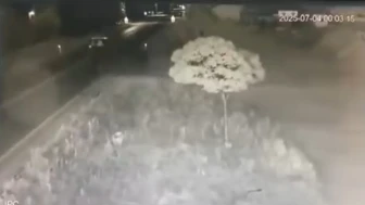 Afyonkarahisar’da Feci Kaza: Otomobil Traktör Römorkuna Çarptı